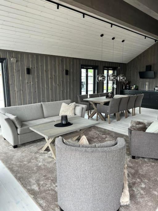Ny Eksklusiv Hytte I Vradal Med Perfekt Beliggenhet- Alpin Og Ski Buitenkant foto
